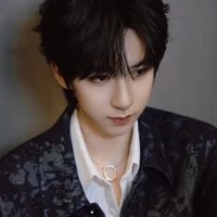 Hạ Tuấn Lâm.