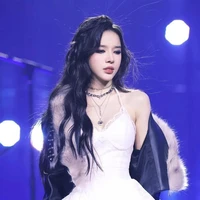 Nguyễn Hoàn Lan "lyly"