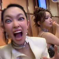 tác