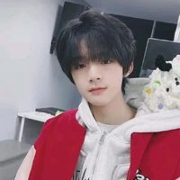 Uông Tuấn Hy_em