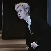 Nguyễn Hoàng Bách - | Anh |