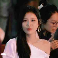 Han Sara 