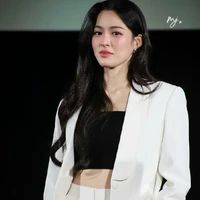 Lingling sirilak kwong ( cô )