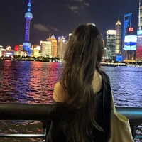 Hạ Vy
