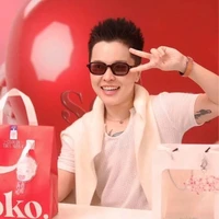 Huỳnh Nữ Thủy Tiên – Tiên Tiên.