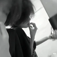 Thẩm Thanh Du
Em Bot