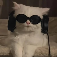 điện thoại của Clara(không có hình)