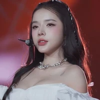 Nguyễn Hoàng Lan-Lyly