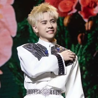 Lê Quang Hùng ( phone)