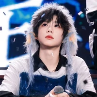 Trần dịch hằng_anh4