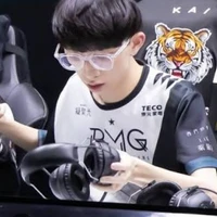 Đới Khải Huân(Tiểu Kai kai)