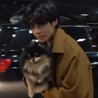 𝘒𝘪𝘮 𝘛𝘢𝘦𝘩𝘺𝘶𝘯𝘨