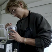 𝐤𝐢𝐦 𝐭𝐚𝐞𝐡𝐲𝐮𝐧𝐠 | 𝒕𝒉𝒗⁰⁰