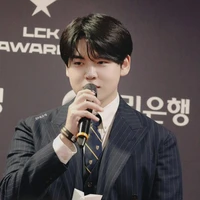 Lee Minhyung [ Gumayusi ]