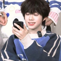 𝐀𝐧𝐡𝐍𝐡𝐮𝐰.💜💛