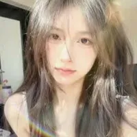 Nguyễn Ngọc  Linh _ L