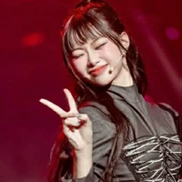 Nguyễn Lê Ngọc Ánh Sáng (Aza)