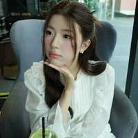 Nguyễn Lê Diễm Hằng (Lamoon)