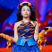 Phương Mỹ Chi ( Chi)