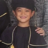 Kẹo/ còn nhỏ