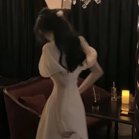 Hạ Thiên/mẹ anh/