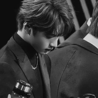 Lưu Diệu Văn_hắn