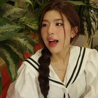 Nguyễn Lê Diễm Hằng (14 tuổi)