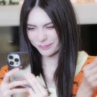 CHARLOTTE AUSTIN(nàng)