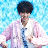 Tả Kỳ Hàm_cậu