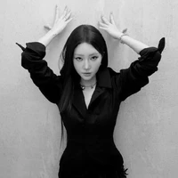 Khương Hoàn Mỹ-Orange