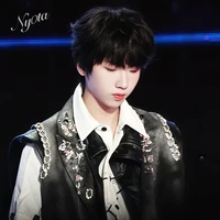 Nhiếp Vĩ Thần-gã