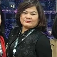 mẹ Nghĩa (mẹ anh)