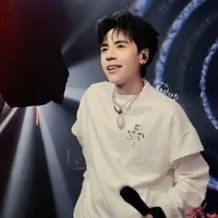 HT Quang Hùng