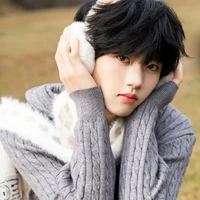 Trương Hàm Thuỵ (bn cậu2)