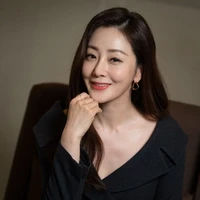 Cô nữ 9(mẹ nam 9)