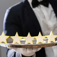 quản gia đau khộ