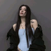 nhỏ em gái tg
