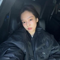 Kim Jennie - Em