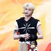 Nghiêm Hạo Tường ( anh )