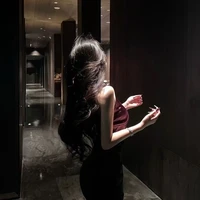 Lâm Uyển Thanh |Bà|