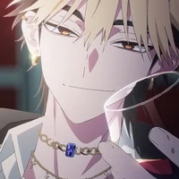 Hạ Phỉ (1% tự lập)