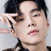 Hoàng Phúc / Wokeup