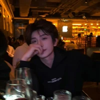 Doãn Kiên Phúc(bff nữ9)