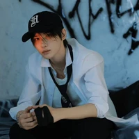 Dư Vũ Hàm-anh