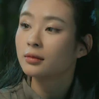 Mỹ Vân / đối thủ của thư