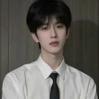 Dương Hạ Vũ_V
