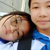 tác giả xinh gái