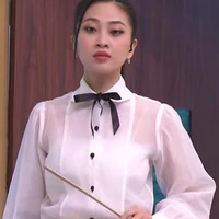 Hà Trinh / giáo viên