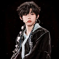 Trần dịch hằng-nhóc