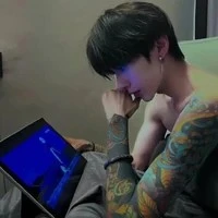 Vương  Gia Dương